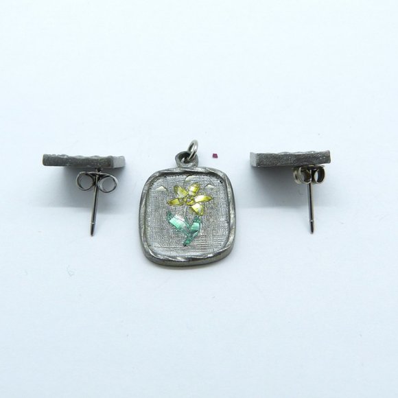 Vintage Kelly Waters Hand Crafted Etched Flower Pewter Pendants & Earring Set - Picture 2 of 3